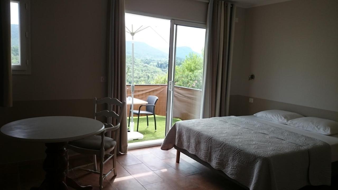 Hotel Au Relais Provencal Bagnols-en-Forêt Zewnętrze zdjęcie